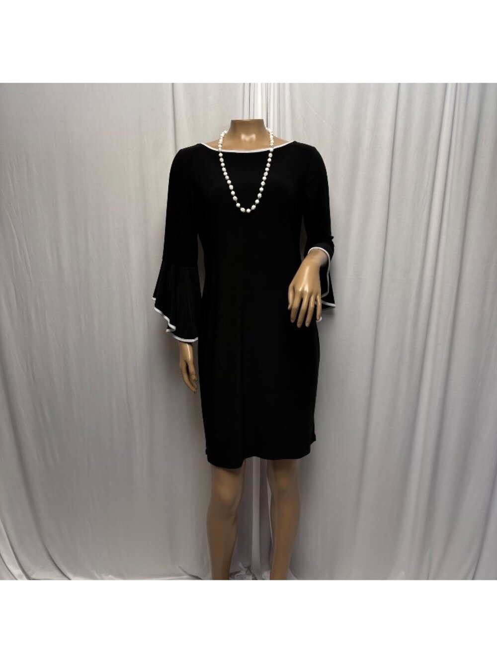 Nik and Nash Black White Bell Sleeve Dress Size Medium Stretch Classic NEW